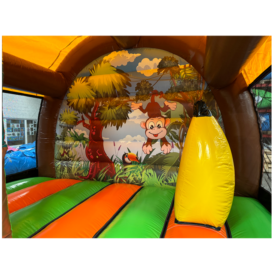 Gros plan obstacle banane et singe 