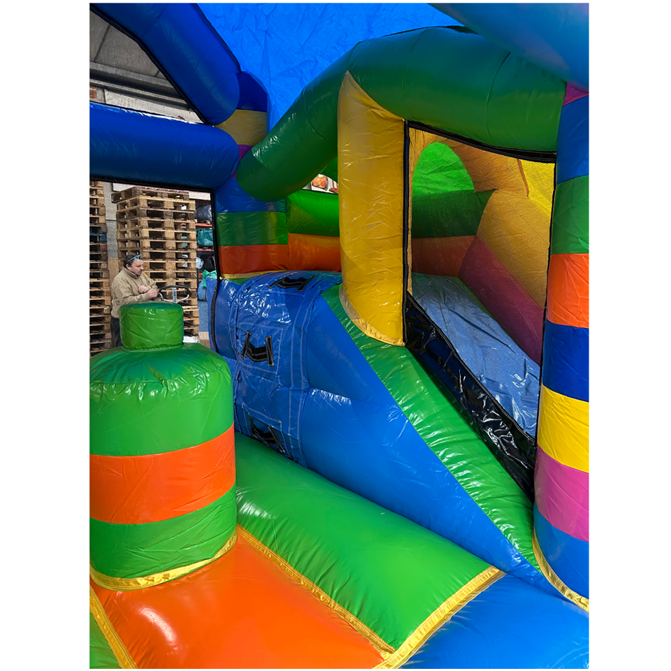 Springkasteel met 2 Glijbanen Gekleurde Blokjes