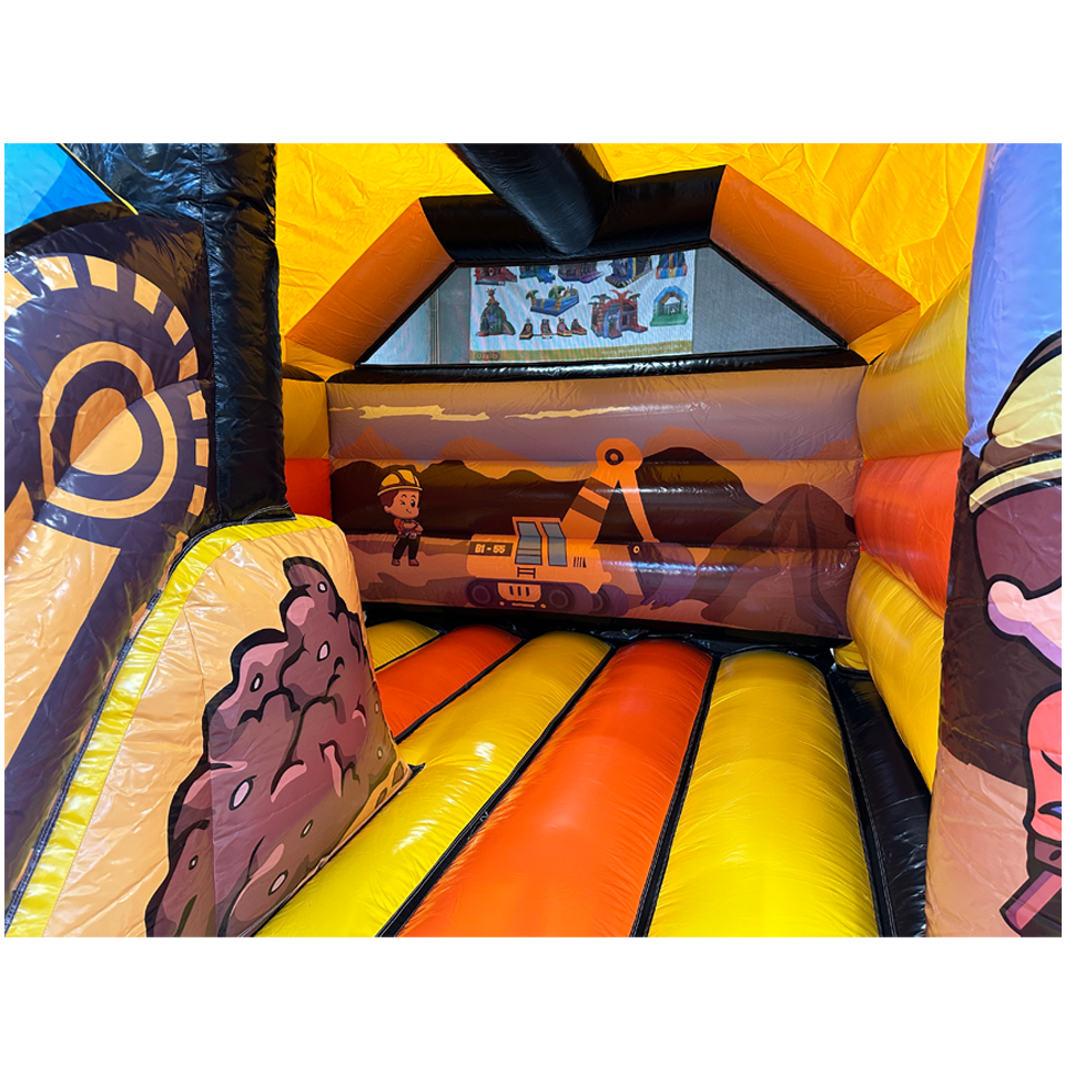 Back wall with crane and builder