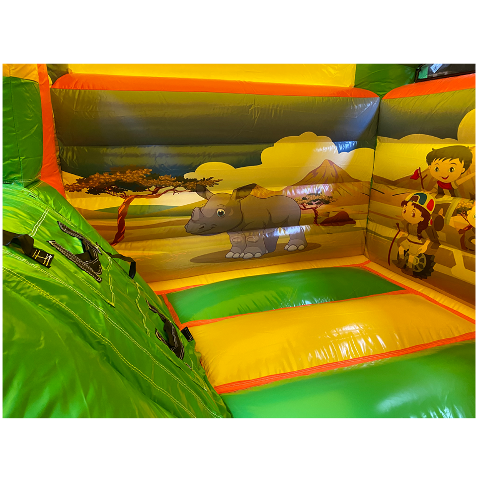 Zijmuur met neushoorn