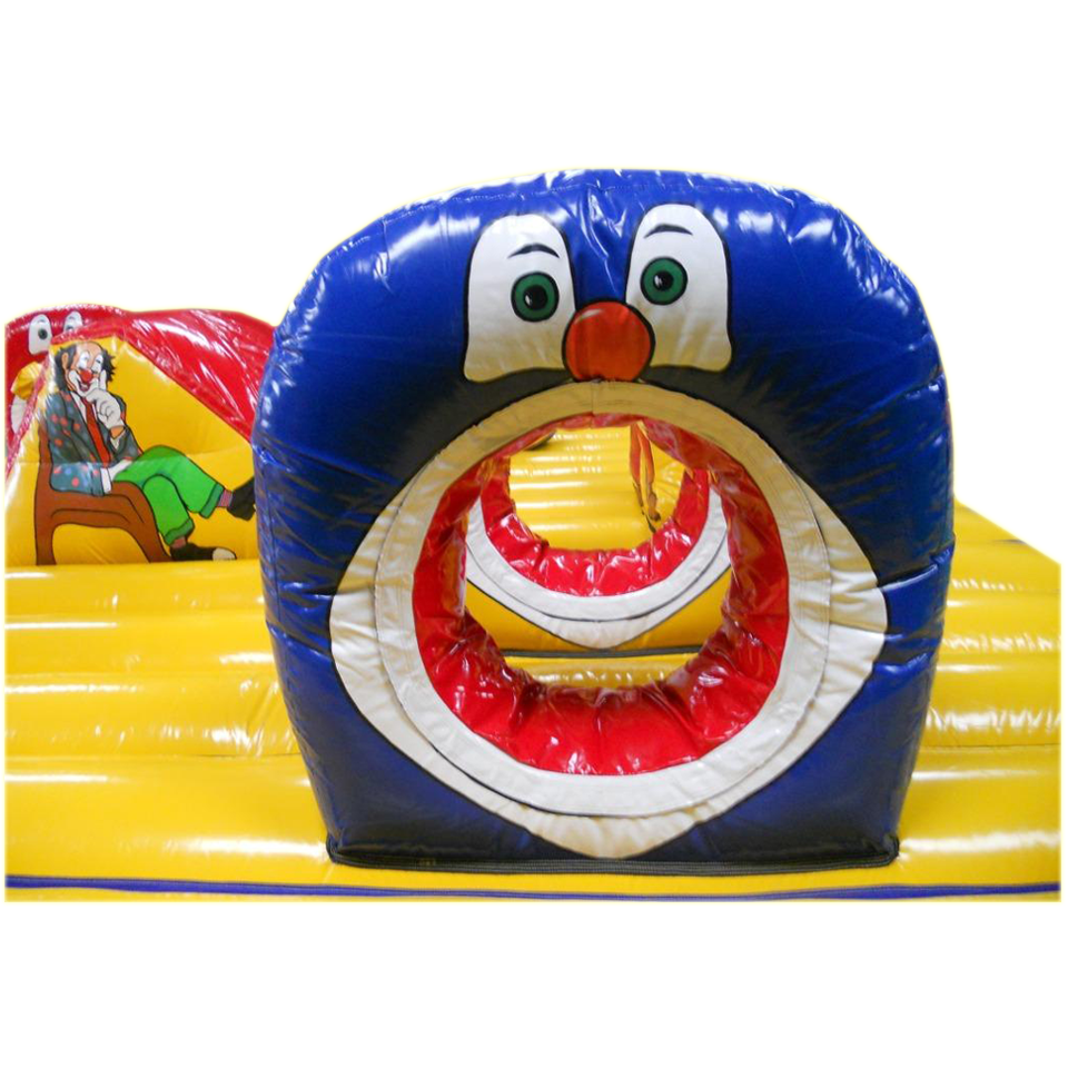 Playbed Giant Groot Circus